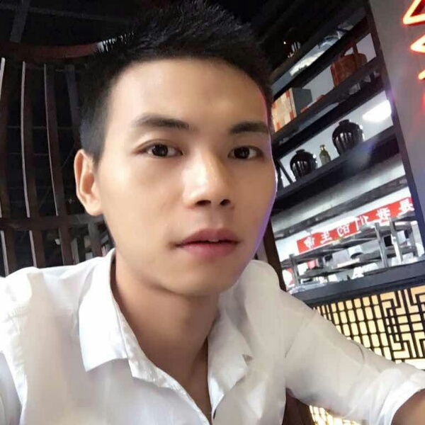 一个人白开水的照片