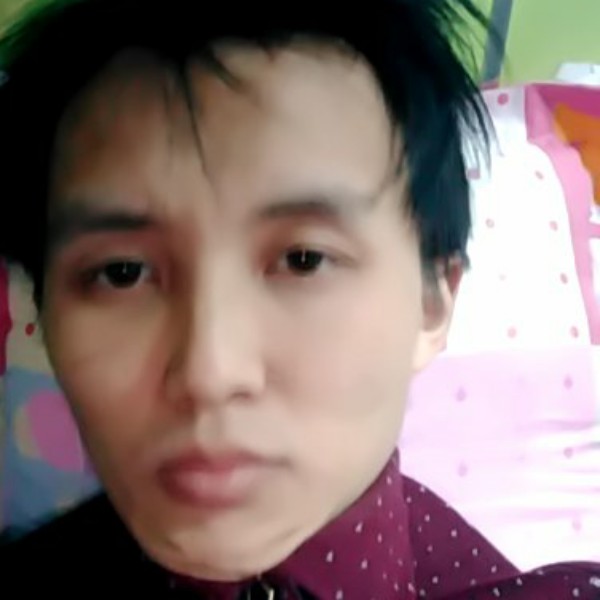 甜美漫步柜子的照片