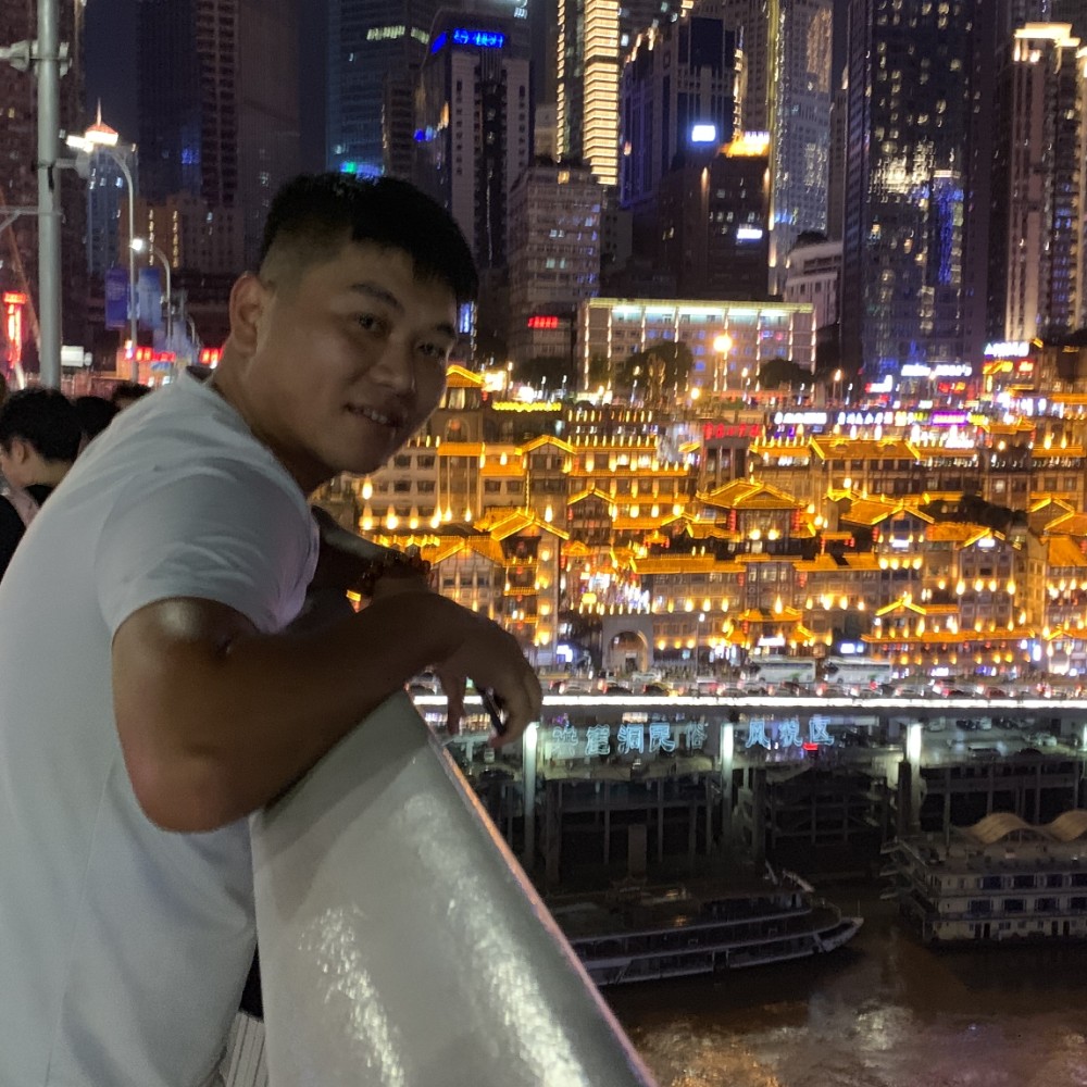 臣达的照片