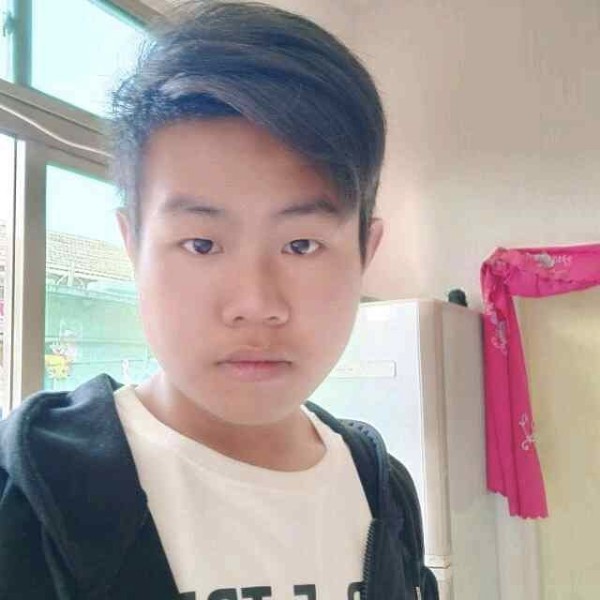 绝尘帅帅的照片