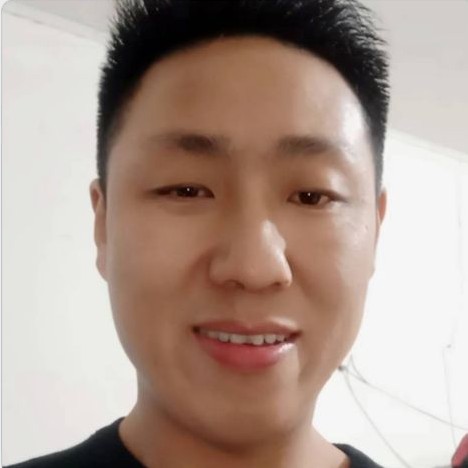 滑板漫步忐忑的照片