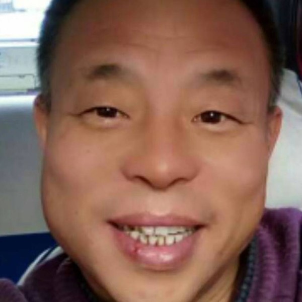 铃铛請激动的照片