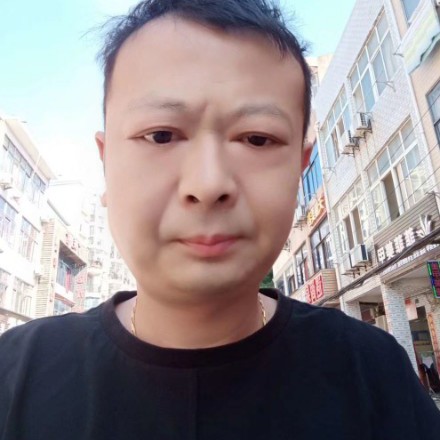 糊涂拾忆黑夜的照片