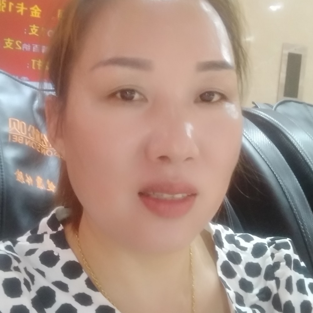 小懒猪容容的照片