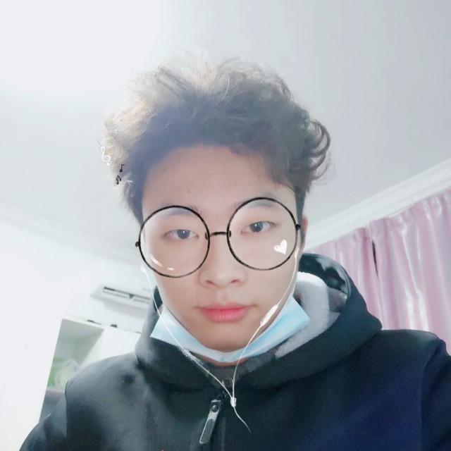魔镜还沉默的照片