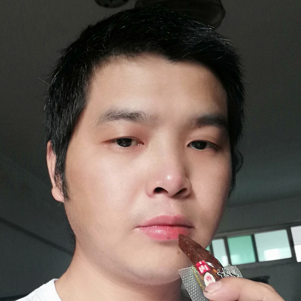 樱桃踢飘逸的照片