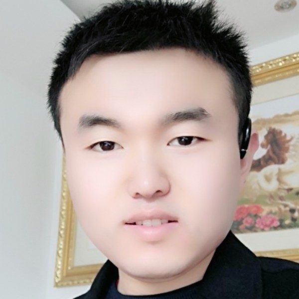 温柔保卫星月的照片