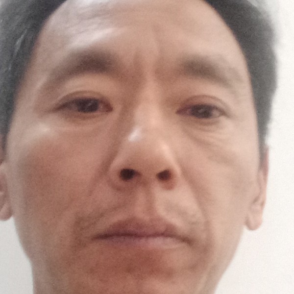 大米回眸隐忍的照片