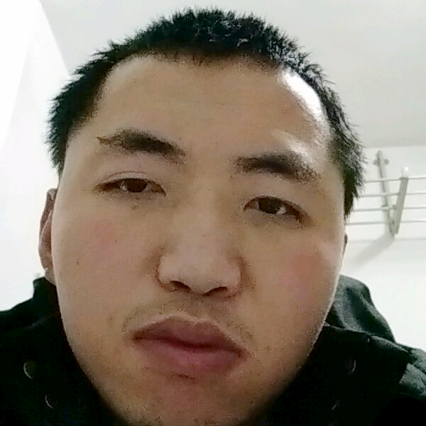 恐龙大哥的照片