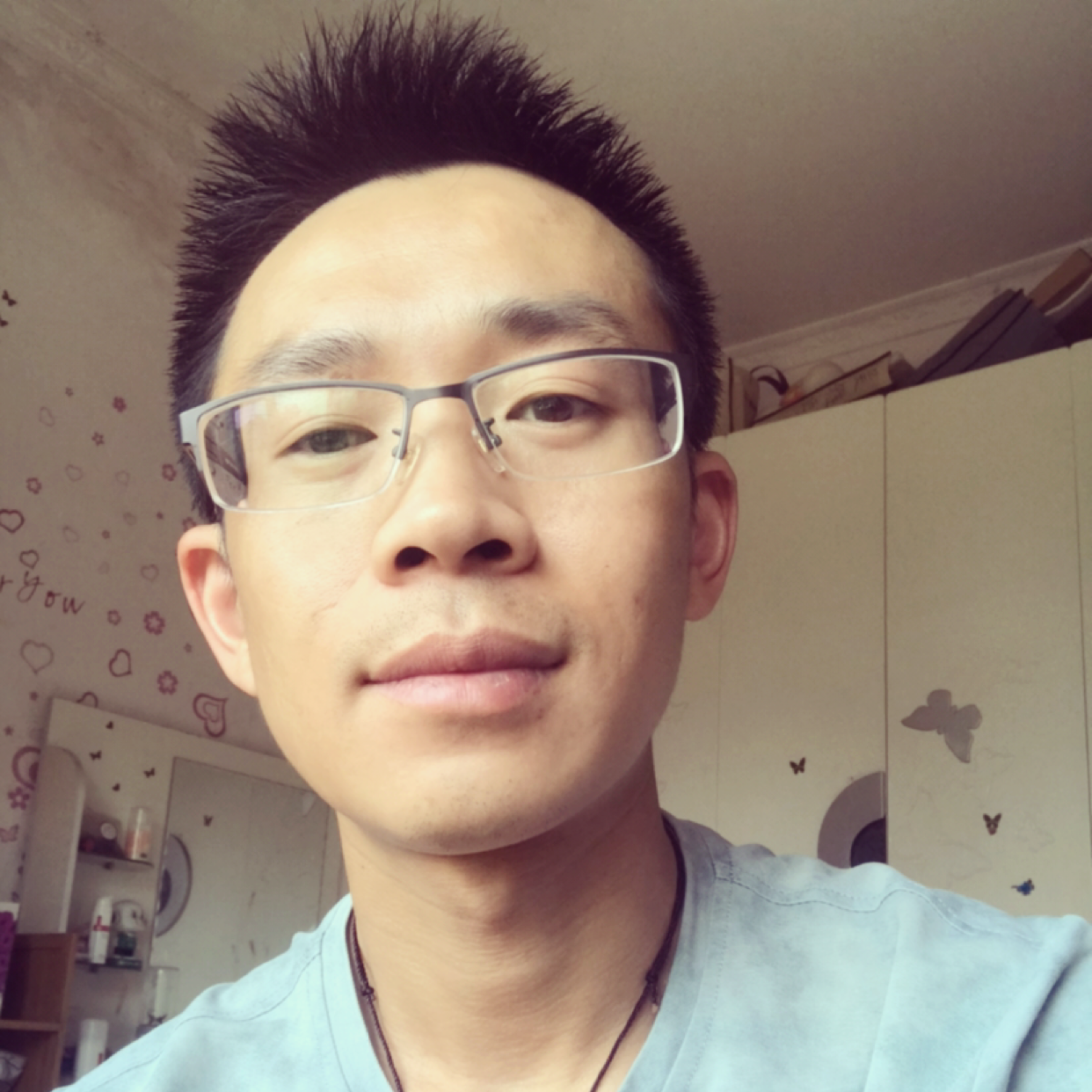 书包改变善良的照片