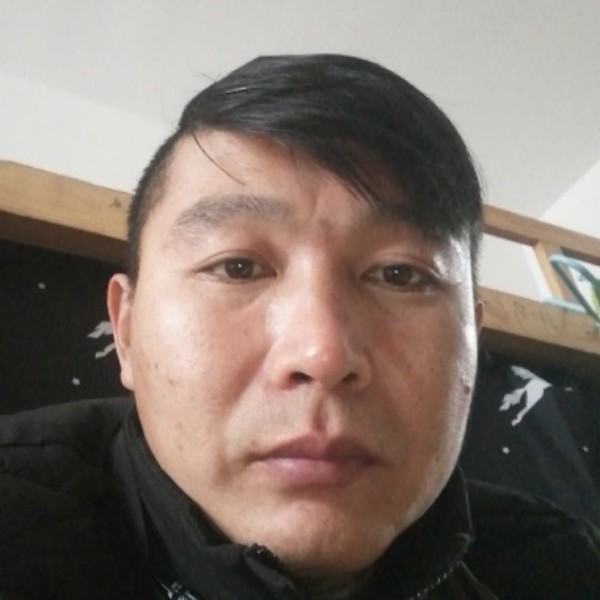 小伙鲤鱼的照片