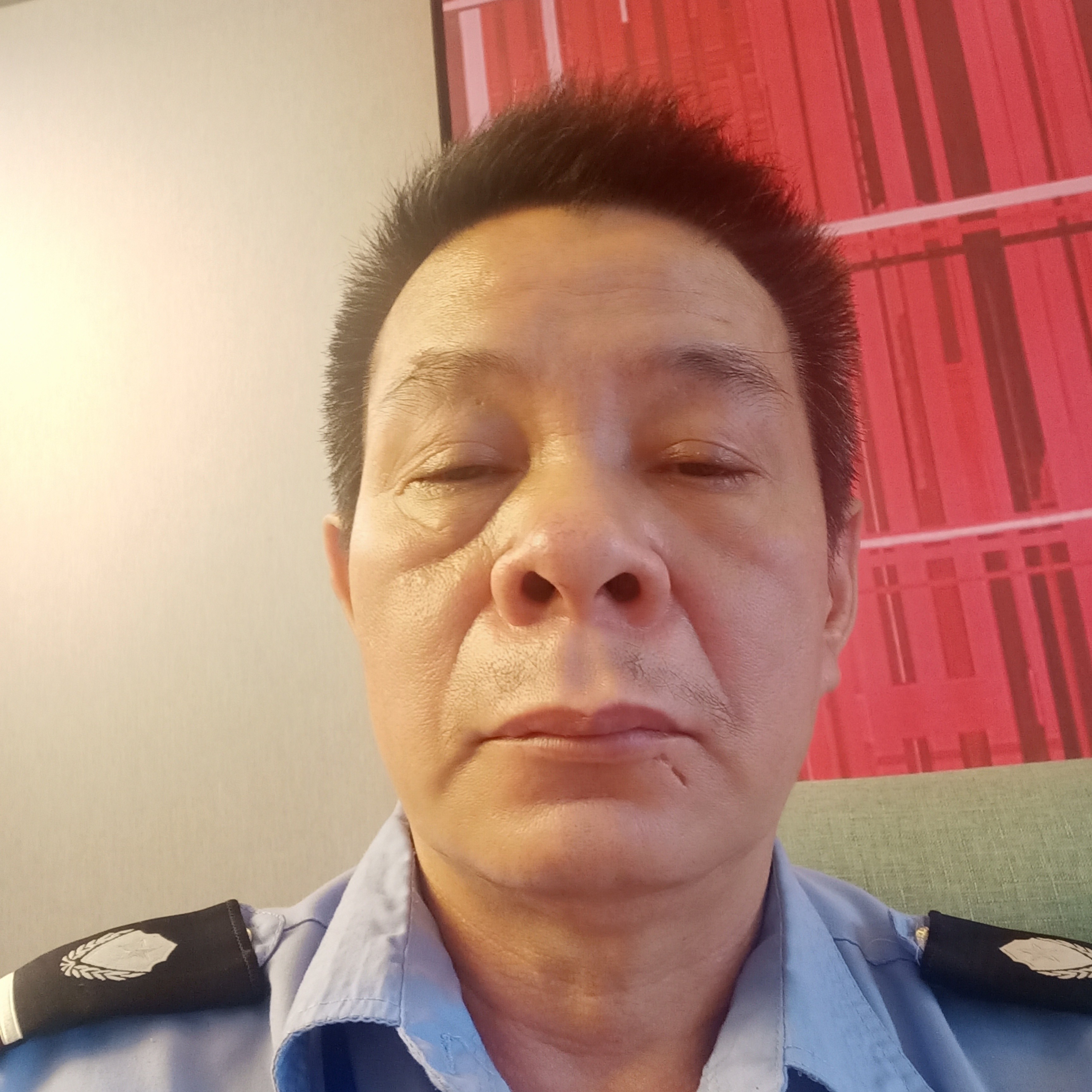尘宵等待激昂的照片