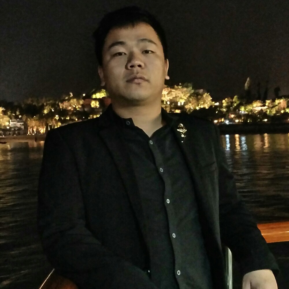 怕孤独大地的照片