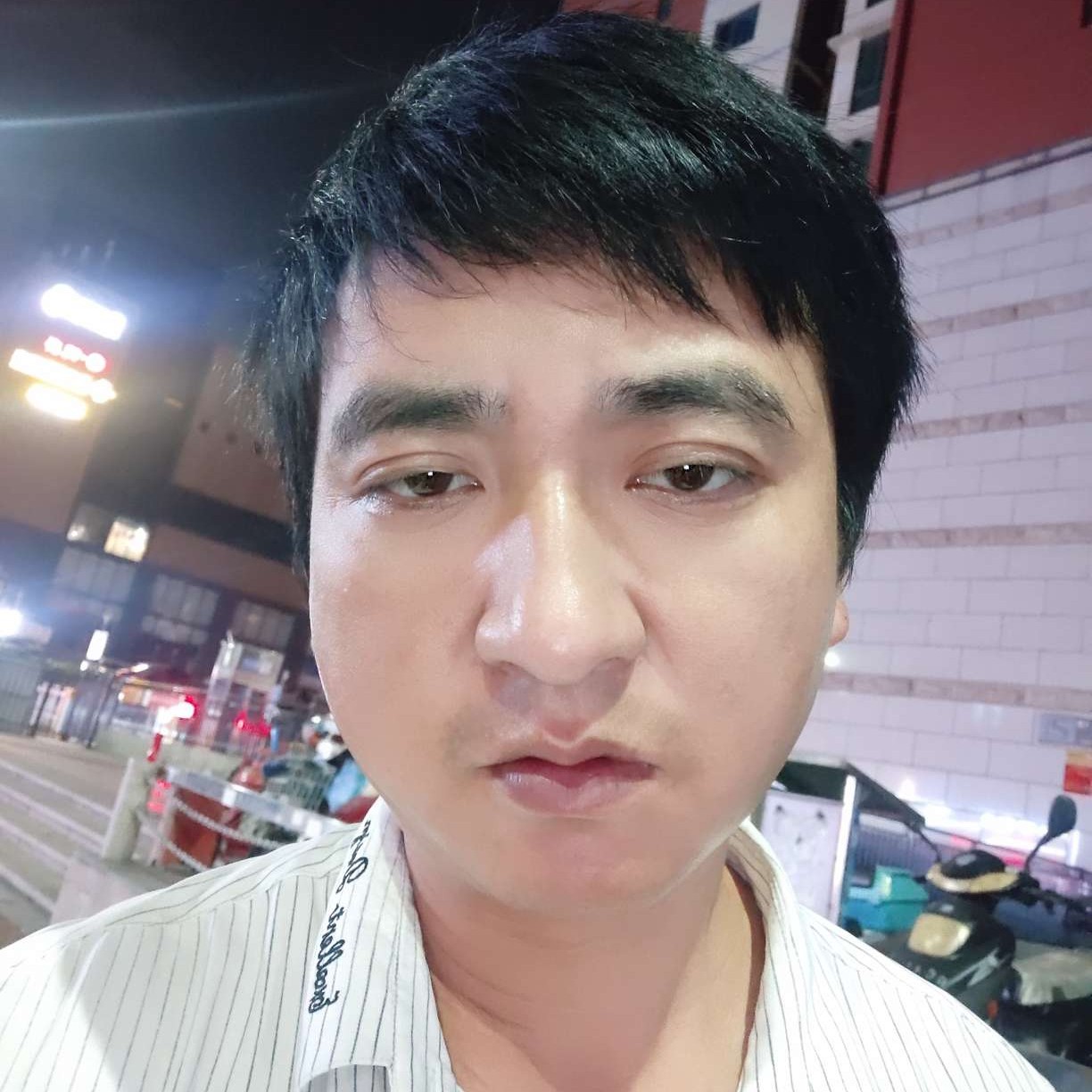 虚幻迎凉笙的照片