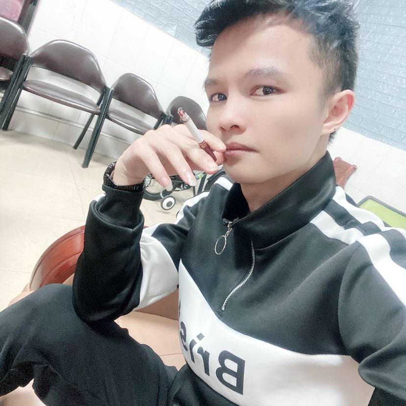 梁总的照片