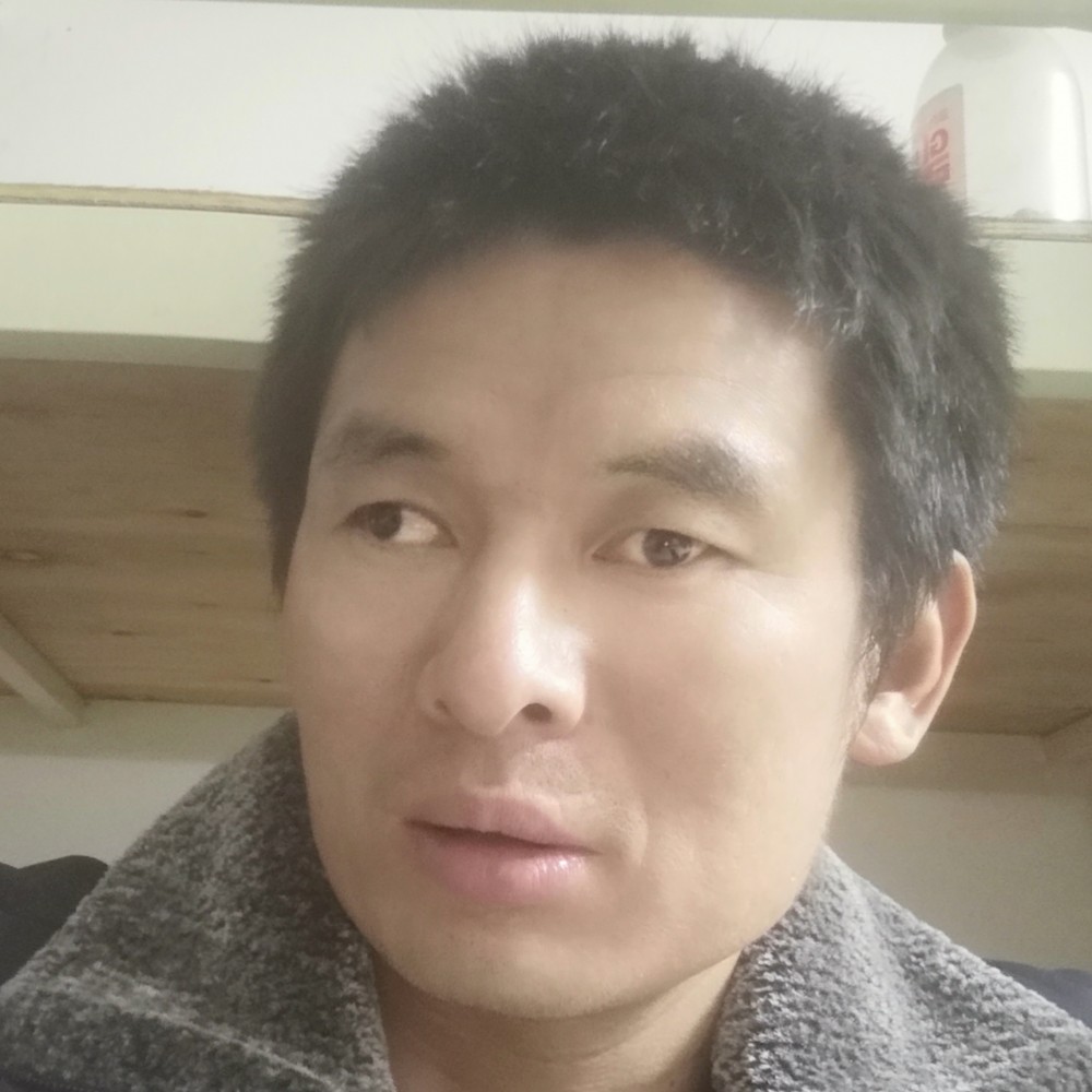 坚持找老伴的照片