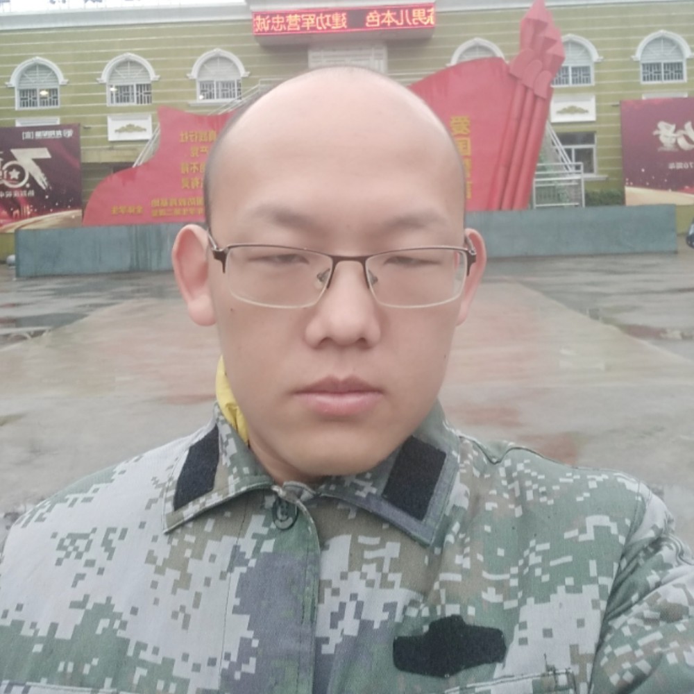 会撒娇踢天空的照片