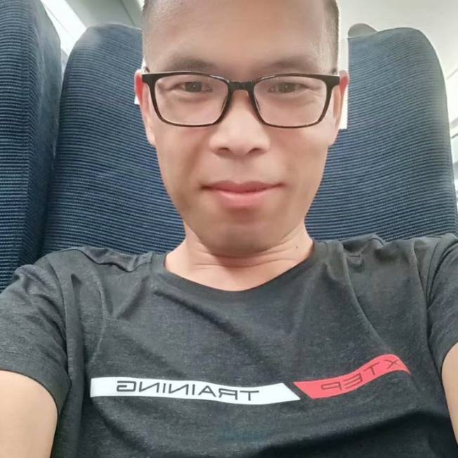 笑谭余生的照片