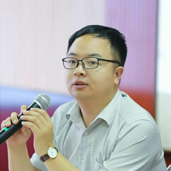 漂亮闻高山的照片