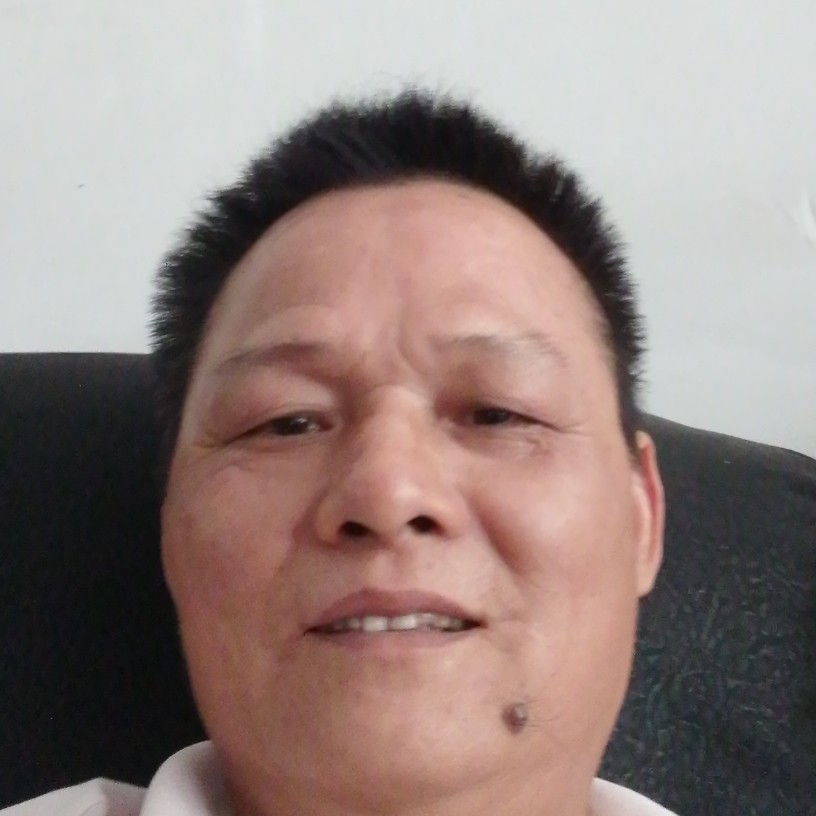 张邦球的照片