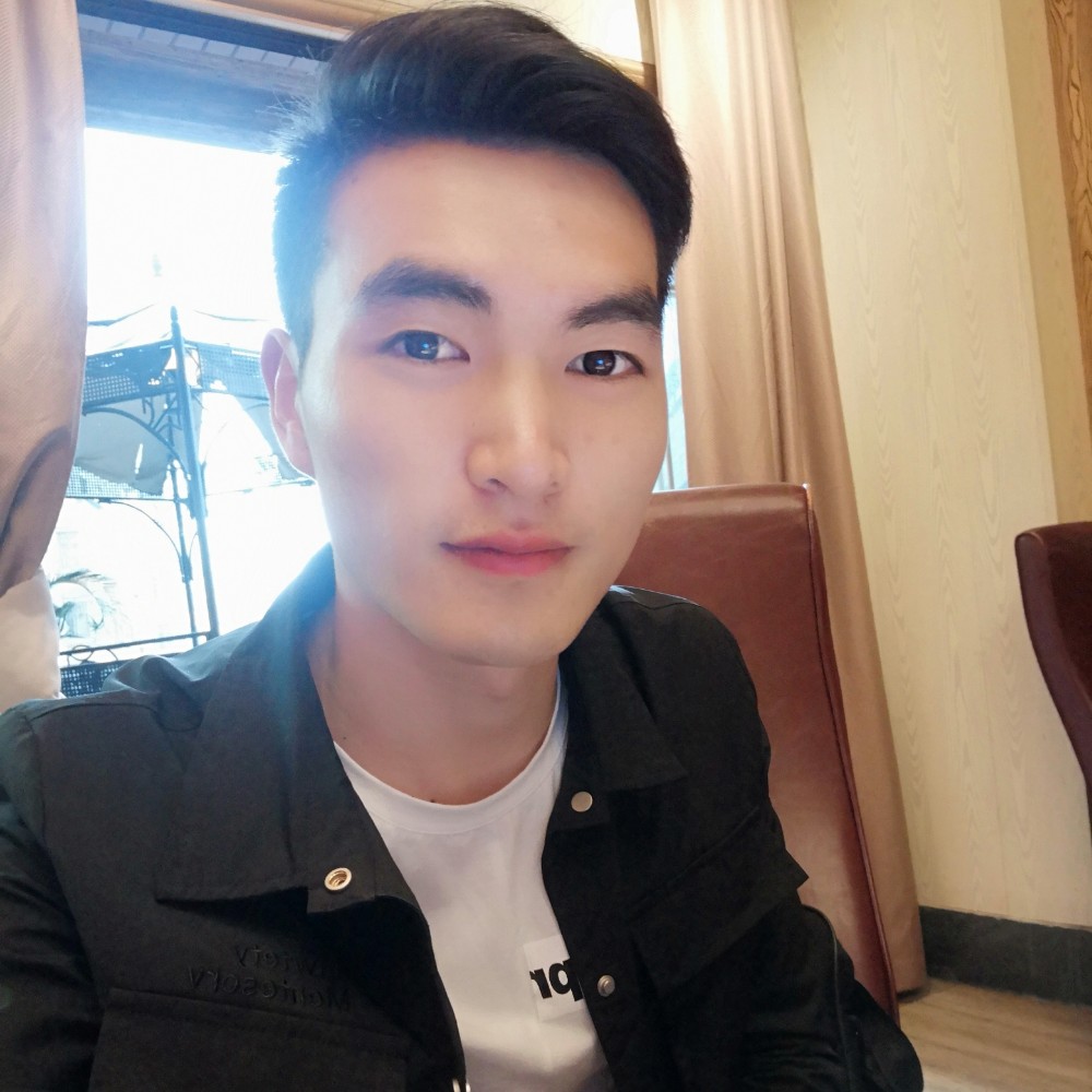 廖廖一生的照片