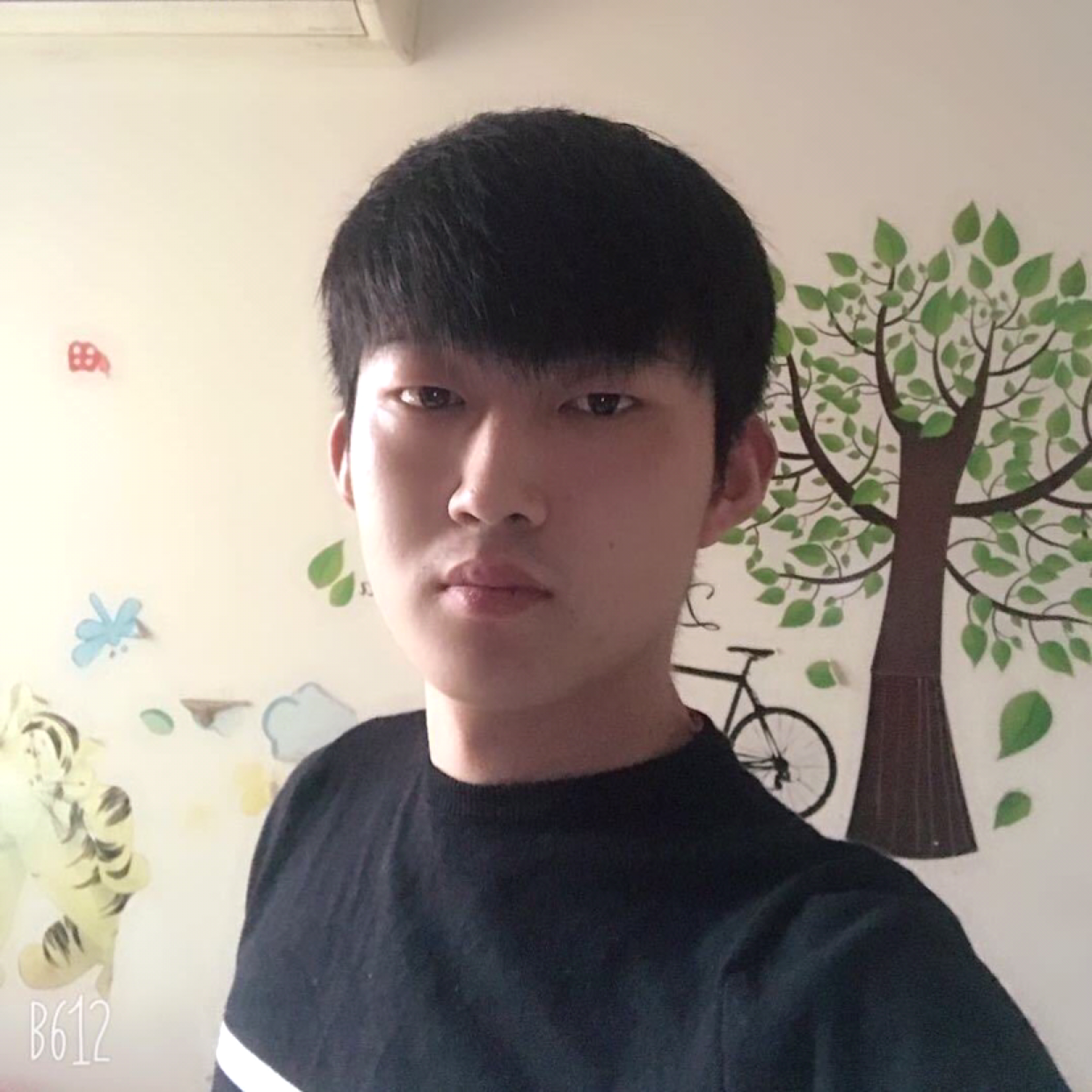 冷眸請自然的照片