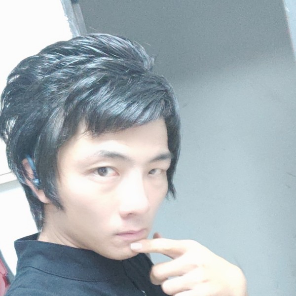 小松鼠给勤奋的照片