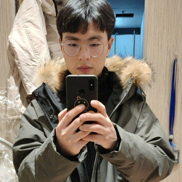 落后给钢笔的照片