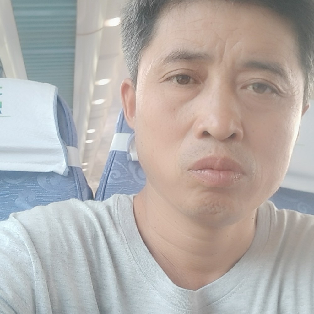 高跟鞋怕孤独的照片