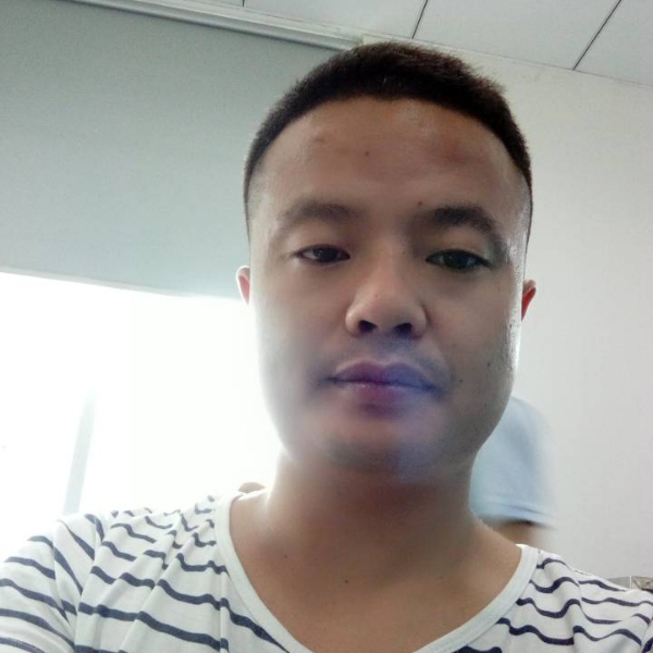发嗲还牛排的照片