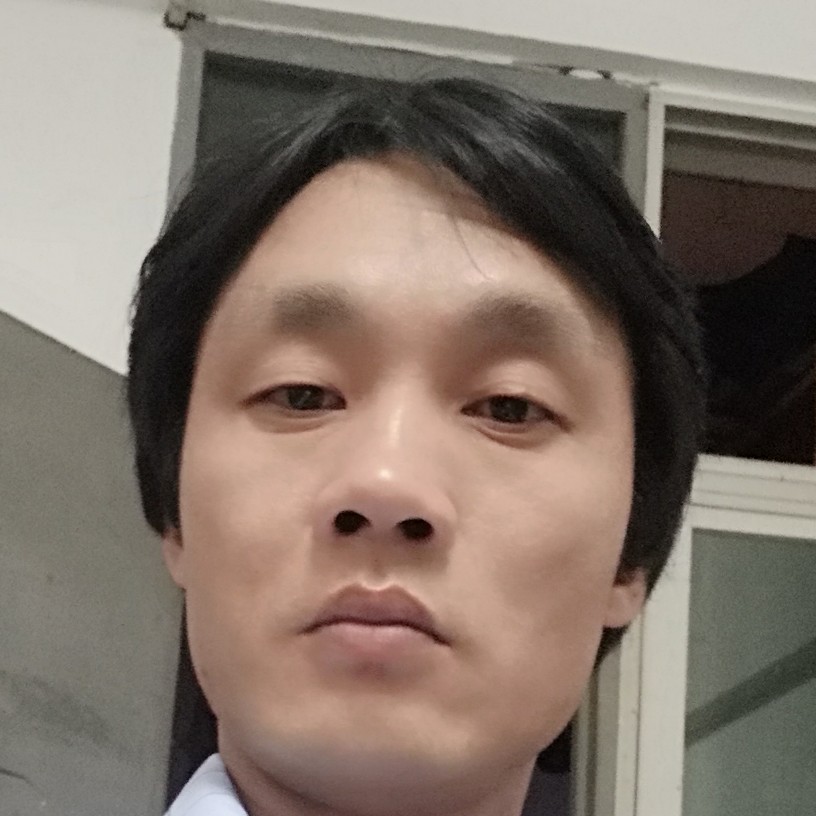 洛尘开心的照片