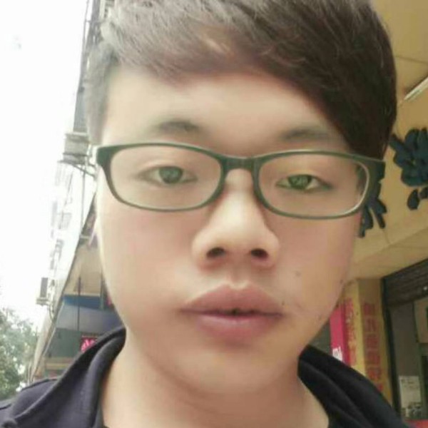 秋颜苦恋爱笑的照片