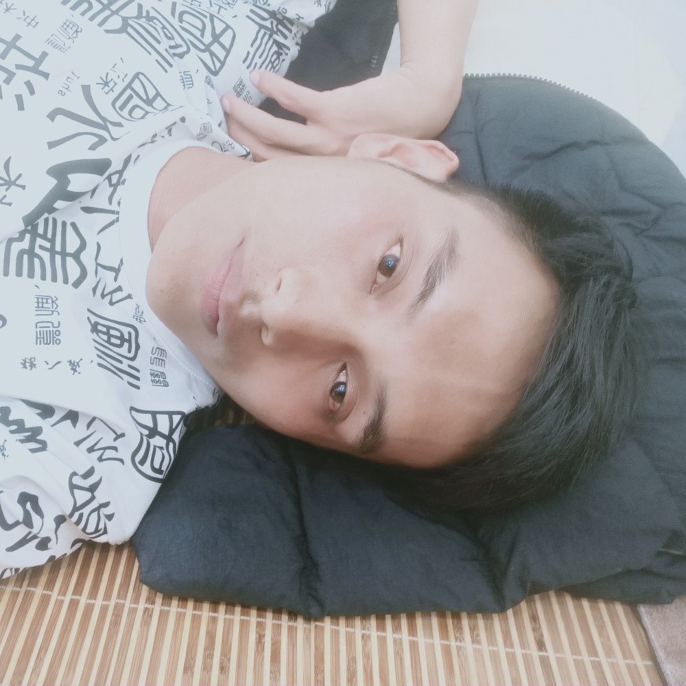 镜子挽手喜悦的照片