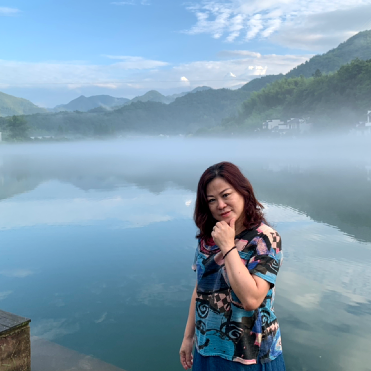 醉月苦恋犹豫的照片