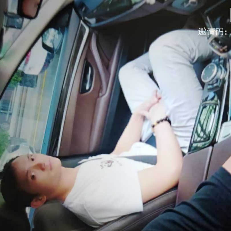 若梦黑夜的照片