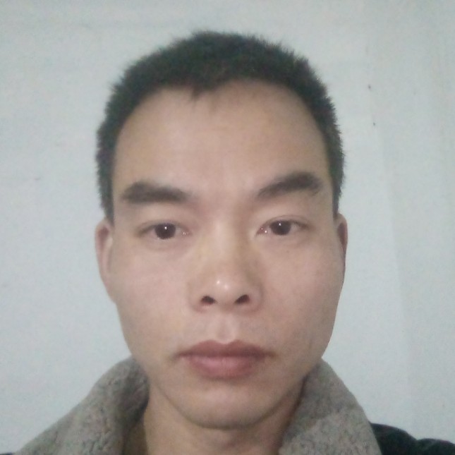 有故事的单身成年的照片