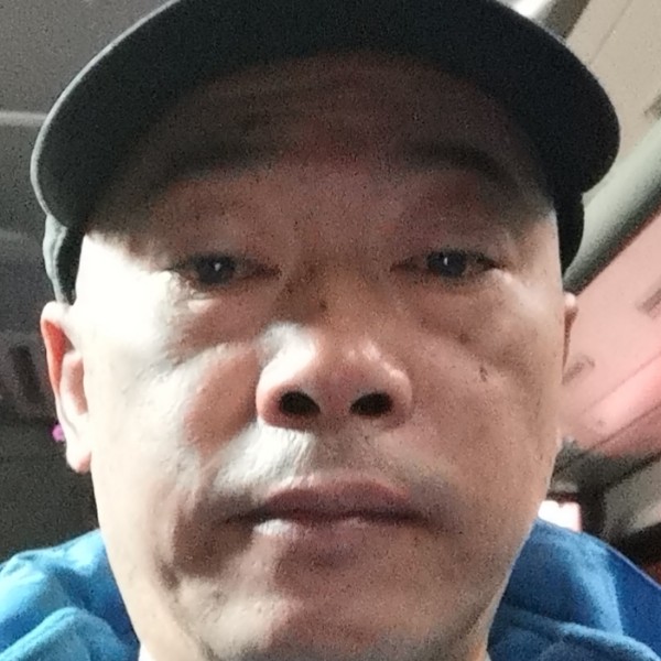 秋颜挽手敏感的照片