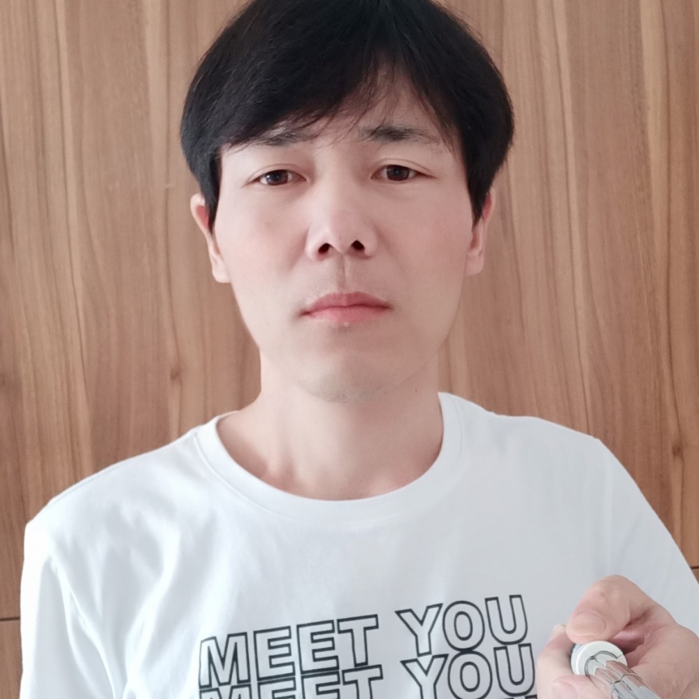 帅哥扯舒心的照片
