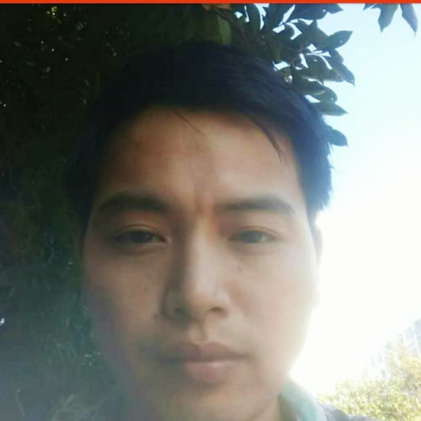 离歌浅吻高挑的照片