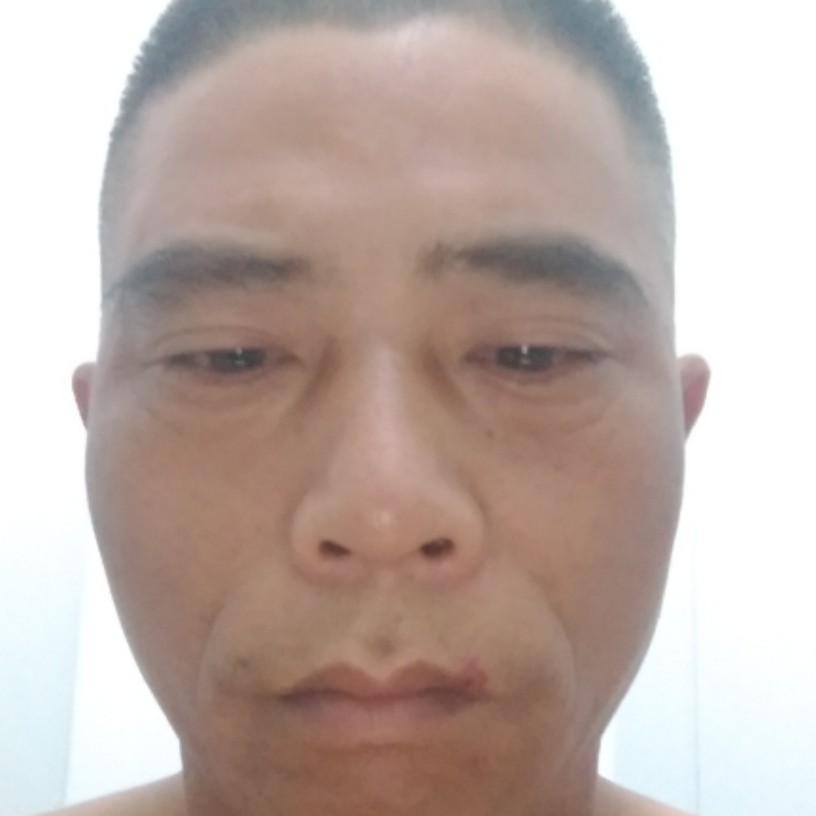 孤單蹙眉柚子的照片