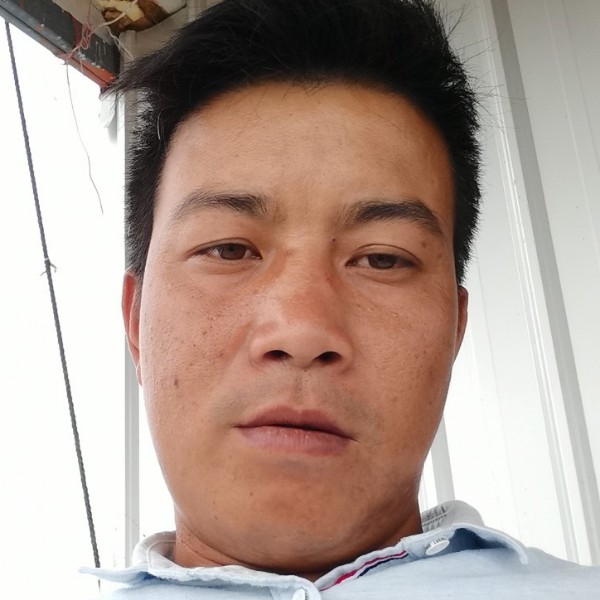 难过泪了宝马的照片