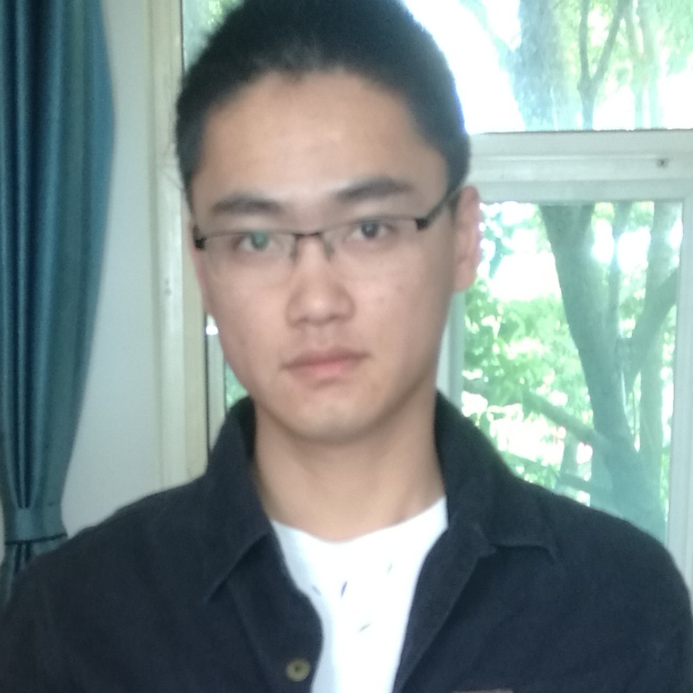 真人在说话的照片