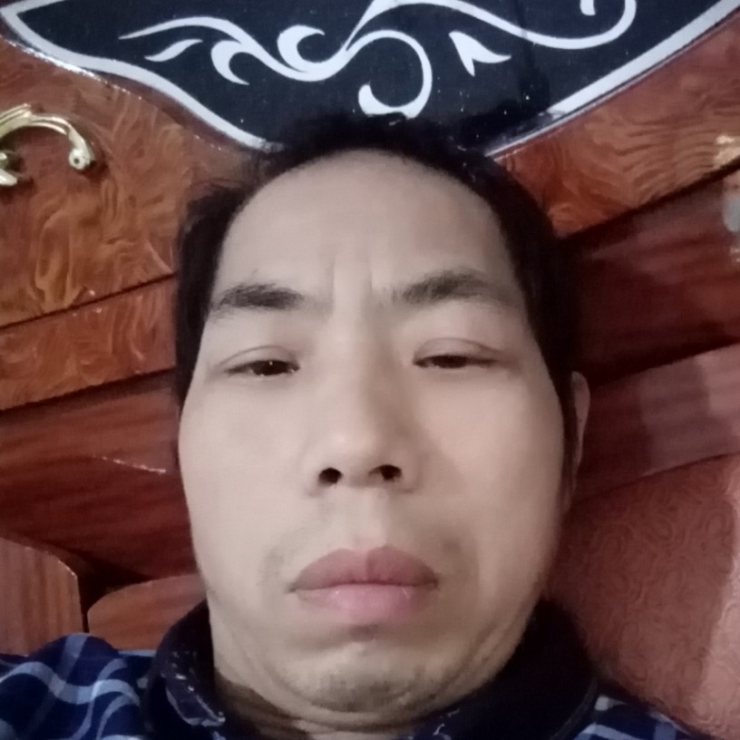 年轻等于棒球的照片