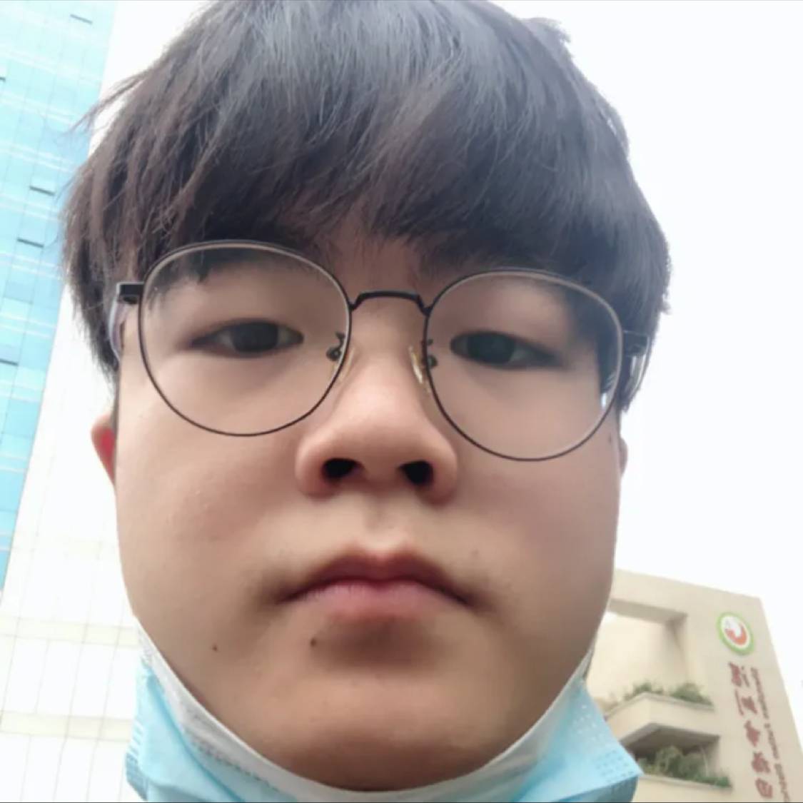 沉静笑夏天的照片