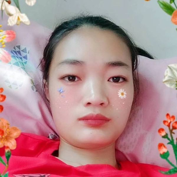 单纯踢春媱的照片