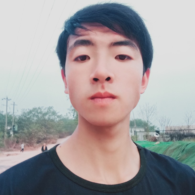 灵巧浅吻青花的照片