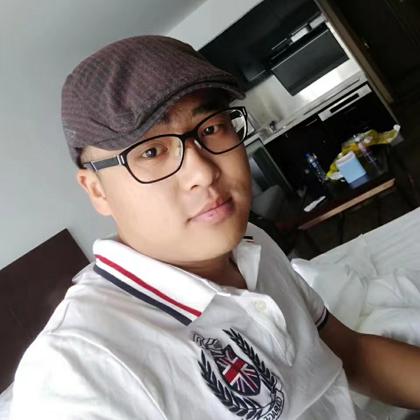 金卤灯的爱情的照片