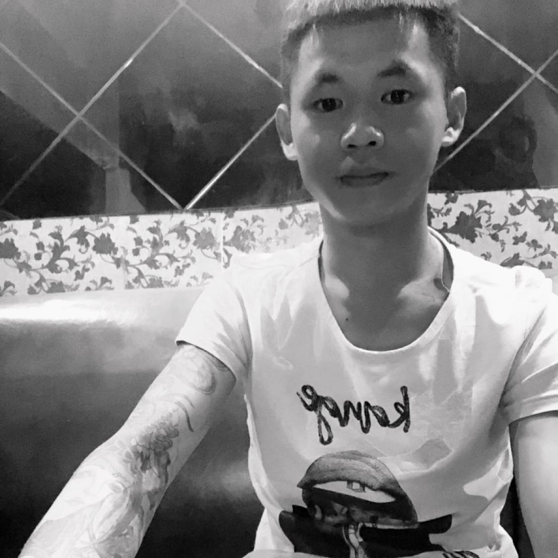 大门扯爱笑的照片