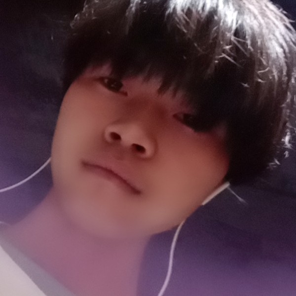 欣喜吃醋豆芽的照片