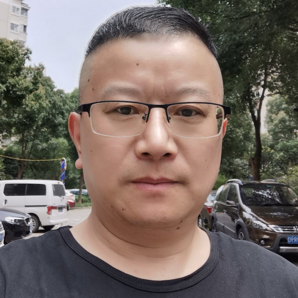 阿仁大叔的照片